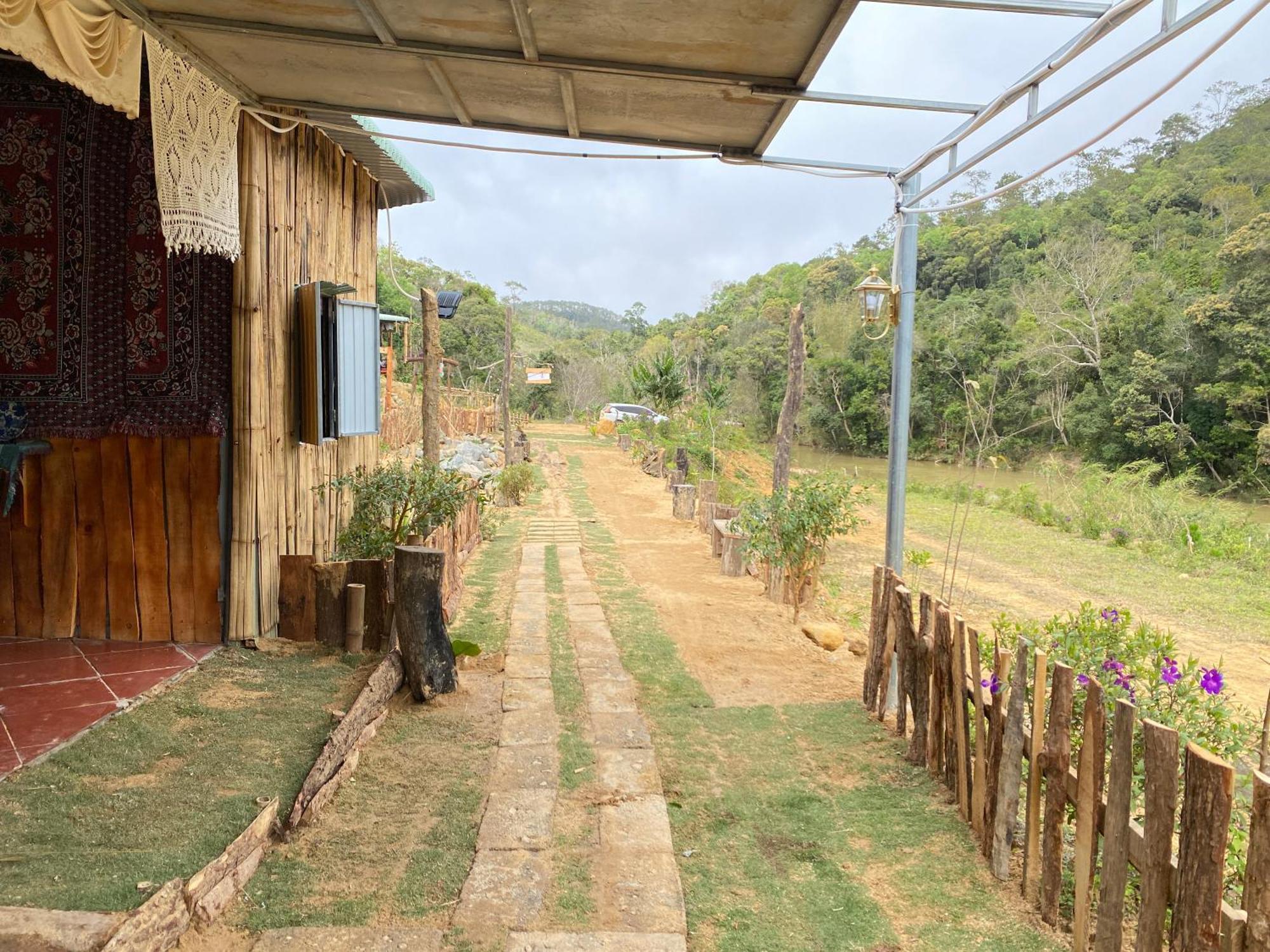 Coi Nguon Farm Glam Mang Den Campsite Kon Von Kla