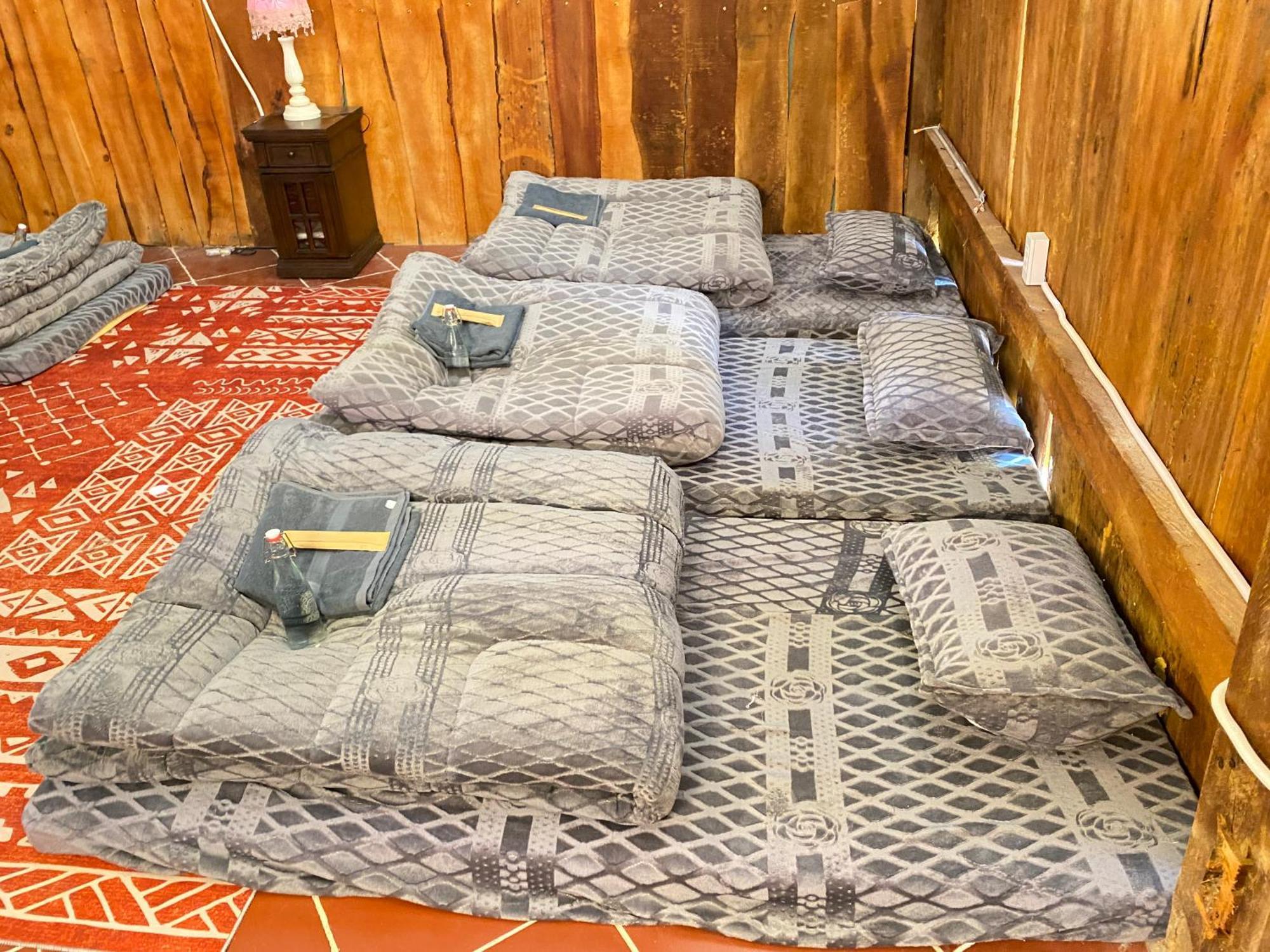 Coi Nguon Farm Glam Mang Den Campsite