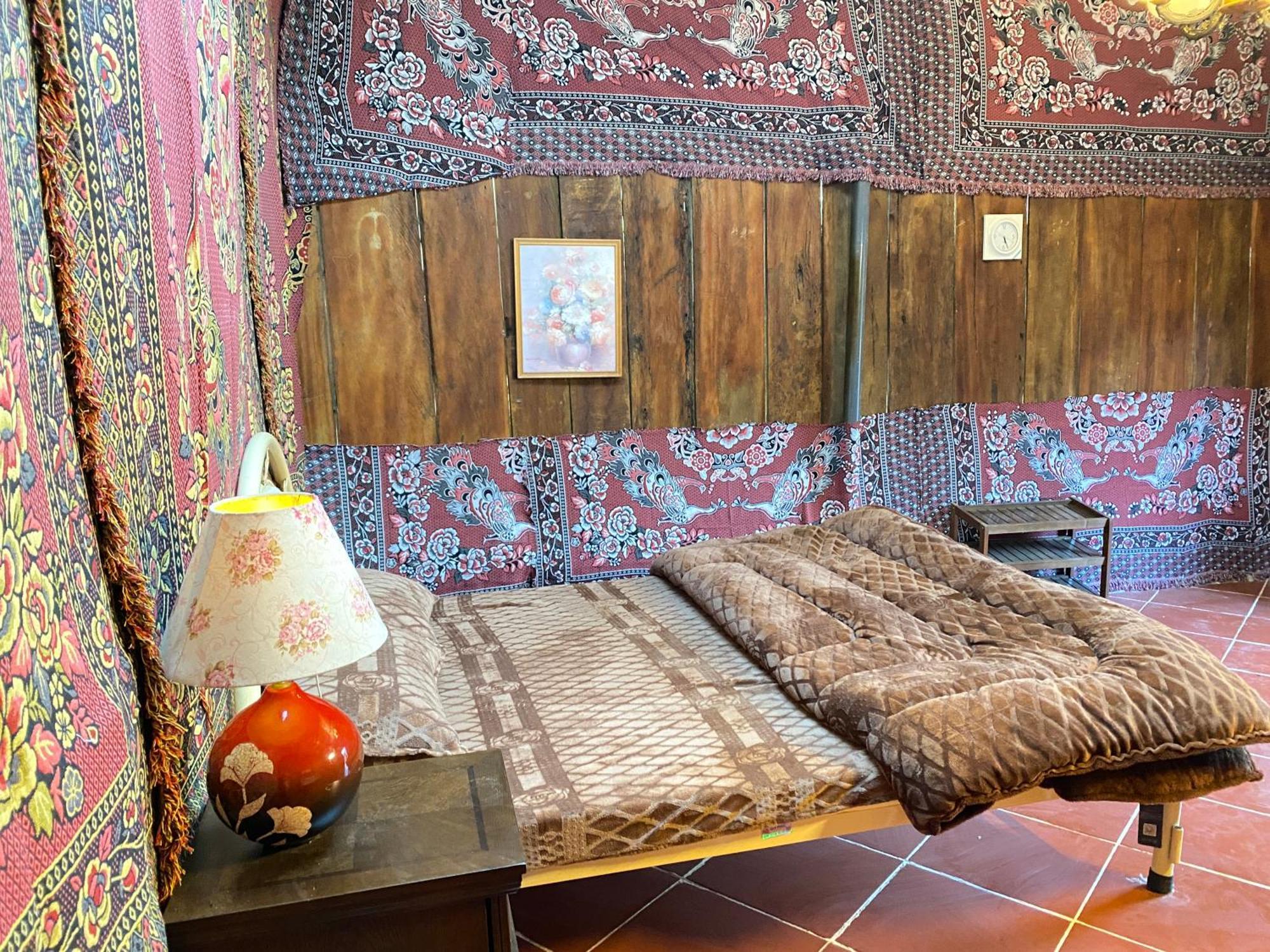 Coi Nguon Farm Glam Mang Den Campsite