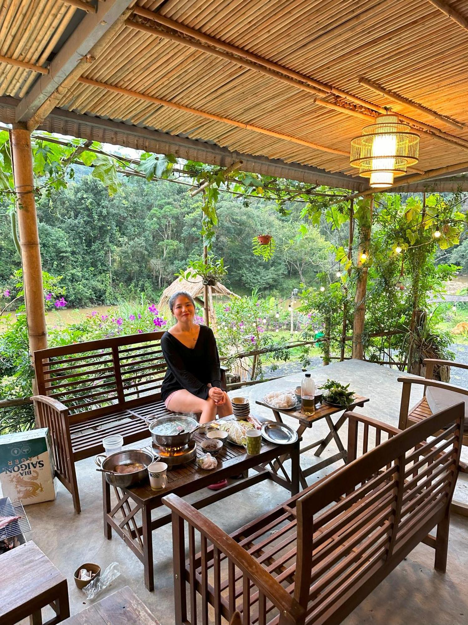 Coi Nguon Farm Glam Mang Den Campsite